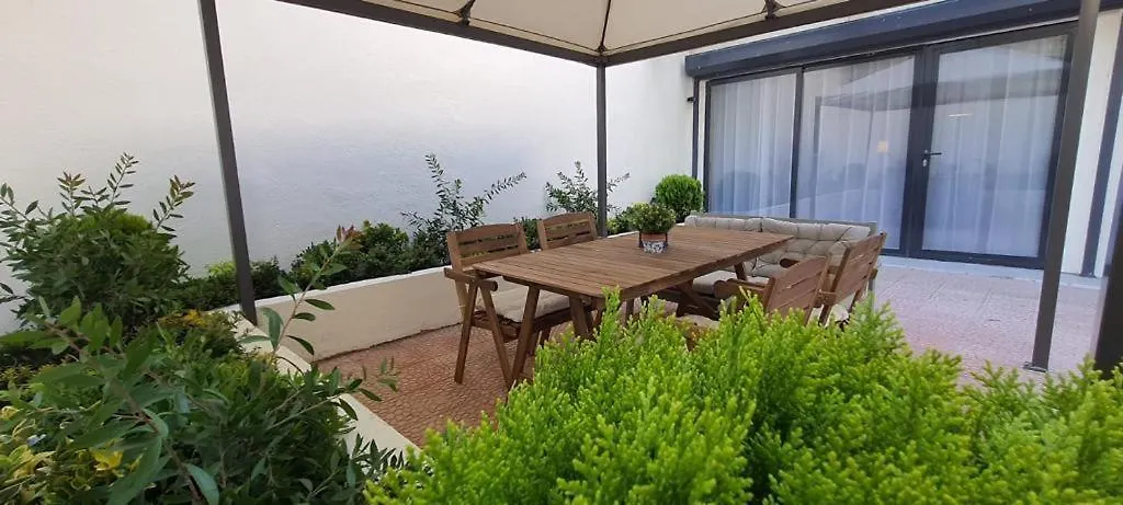 Flat W Backyard In Nisantasi Apartment Istanbul